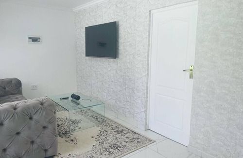 Greater Johannesburg Metropolitan Area Cottage | Banana island guest cottage