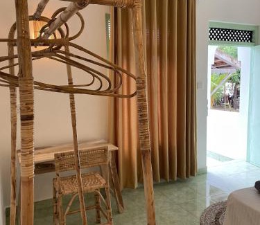 Pottuvil Division 2 House | Banana Surf House