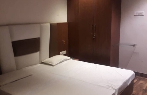 Kanpur Hotel | Banaras Hotel LLP
