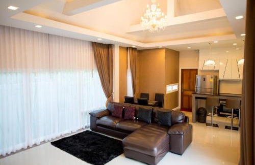 Bang Sare House | Bang Saray Sattahip Pool Villa