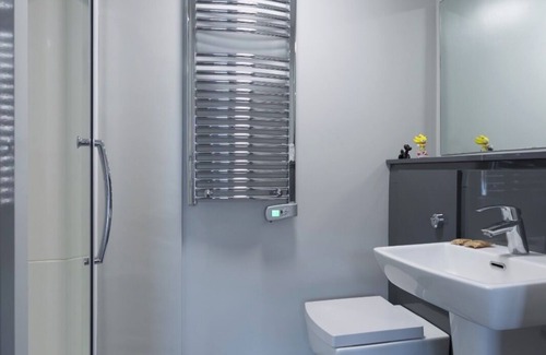 Belfast Central District Hotel | Bank Square Town House