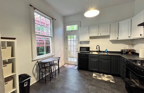 Mid-City House | Banks St. Beauty - Walkable, Fun