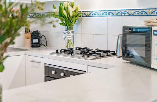 Goolwa Beach House | Banksia Beachhouse 38 Kightley Rd Goolwa Beach-No Linen Included