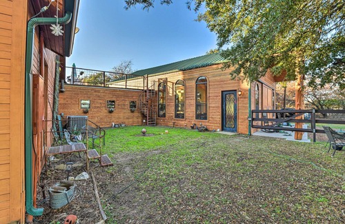 Forestburg House | Banquet Hall & Pool: Expansive Forestburg Ranch!
