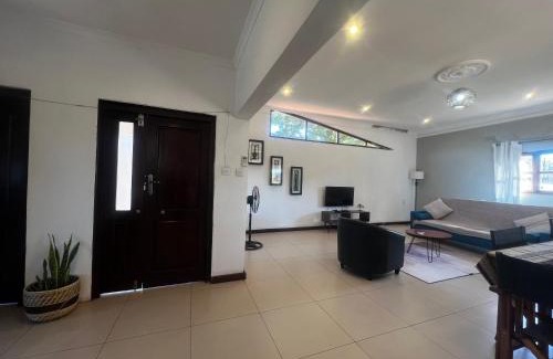 Livingstone Apartment | Bantuz House