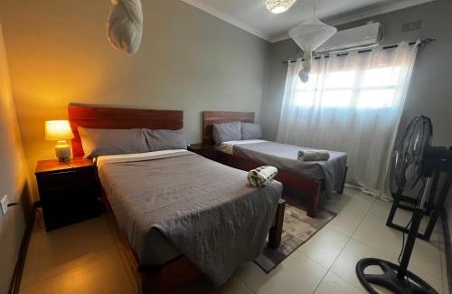 Livingstone Apartment | Bantuz House