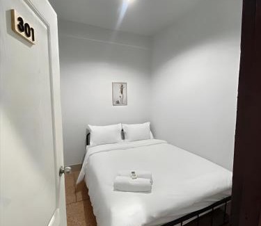 San Chao Pho Suea Apartment | BAO San Chao Pho Suea - ศาลเจ้าพ่อเสือ