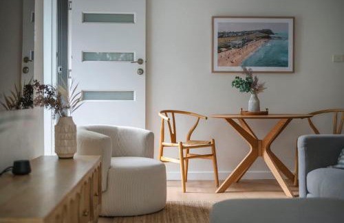 Bar Beach Apartment | Bar Beach - Bar Beach Bliss