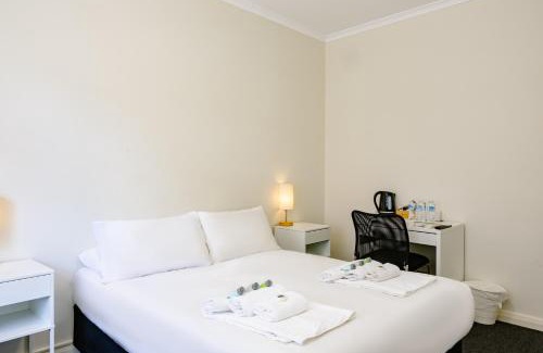 Chippendale Hotel | Bar Broadway