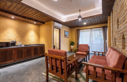 Pokhara Hotel | Bar Peepal Resort