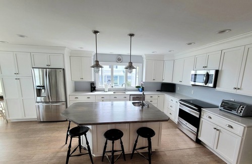 Niantic House | Barbara's Beachfront - Private Beach, Ocean Views, Perfect New England Getaway!