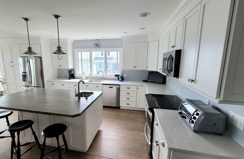 Niantic House | Barbara's Beachfront - Private Beach, Ocean Views, Perfect New England Getaway!
