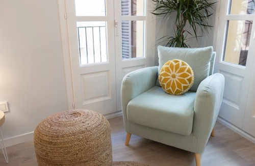 Barri Vell Apartment | Barca Studio 2 - Holiday Apartment Rental in Girona | Bravissimo