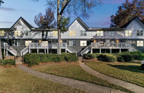 Marietta Apartment | Barcelo at East Cobb 2 Bed 1.5 Bath Furnished