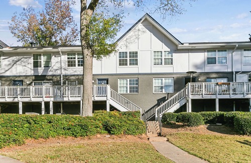 Marietta Apartment | Barcelo at East Cobb 2 Bed 1.5 Bath Furnished