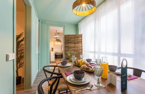 La Nova Esquerra de l'Eixample Apartment | Barcelona City Club Building! Several units perfect for big groups!
