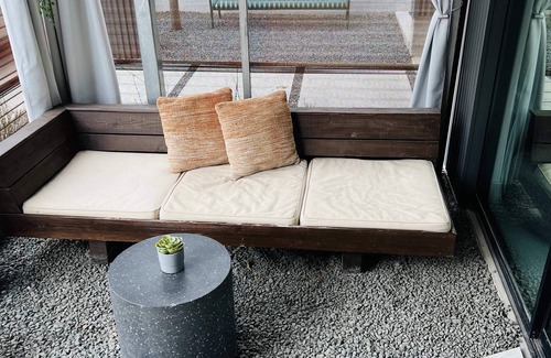 Kessler Apartment | Bardo Lofts Courtyard Suite #110