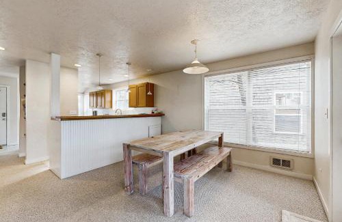 Shorepine Village House | BareFoot Breeze