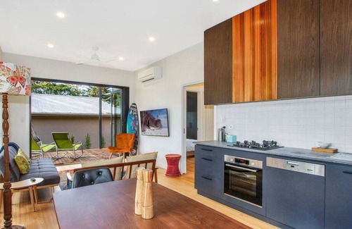Pearl Beach House | Barefoot by HolidayCo.
