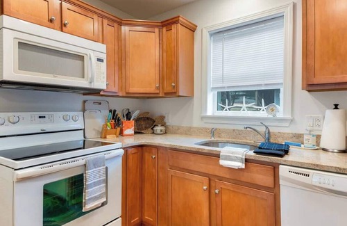 Wells Condo | Barefoot in Maine Sum