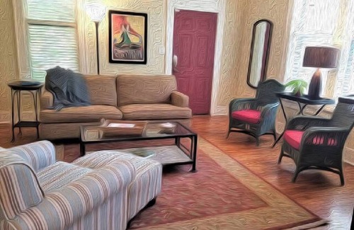 East of Broadway Cottage | Barkley-Hayward Cottage