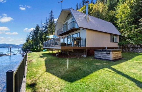 Coeur d'Alene House | Barn Owl Cabin - Lakefront Home with a Private Dock