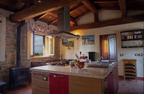 Monte San Savino Apartment | BARN-Villa Poggio delle Robinie- Ceppeto-M. San Savino