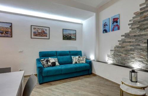 San Lorenzo Apartment | Barnaba Apartment by Mamo Florence