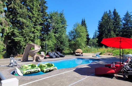 Bellingham House | Barndominum, minutes to lake and trails sleeps 14+ Weddings, Events, Retreats