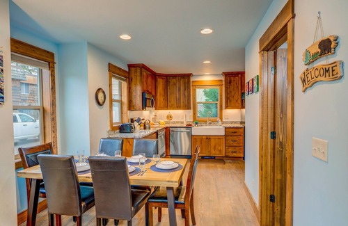 West Yellowstone House | Barnes on Boundary Unit A