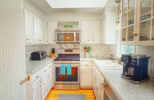 West Barnstable House | Barnstable Breeze with Seasonal Pool and Hot tub