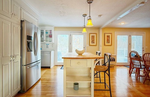 West Barnstable House | Barnstable Breeze with Seasonal Pool and Hot tub