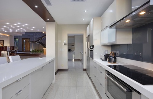 Trawal House | Baronetcy Kings Villa
