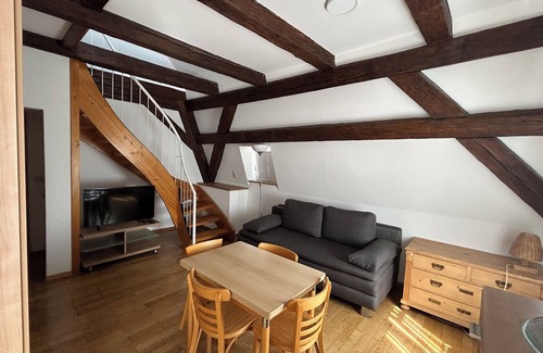 City Centre Regensburg Apartment | Baroque gallery apartment Praetoria - city center location-