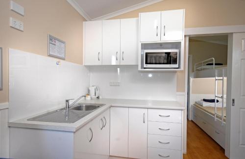 Barrack Heights Resort | Barrack Point Holidays