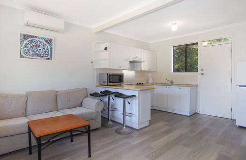 Hawks Nest House | Barralong Beach House