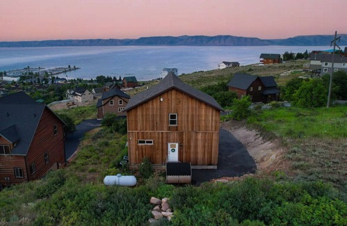 Harbor Village House | Barrel Sauna! Hot Tub! Views! Sleeps 26! Arcades!
