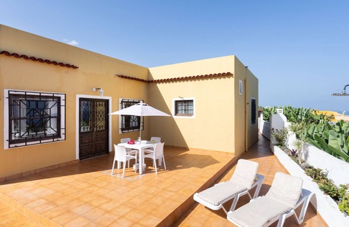 Puerto de la Cruz House | Barreto by Interhome
