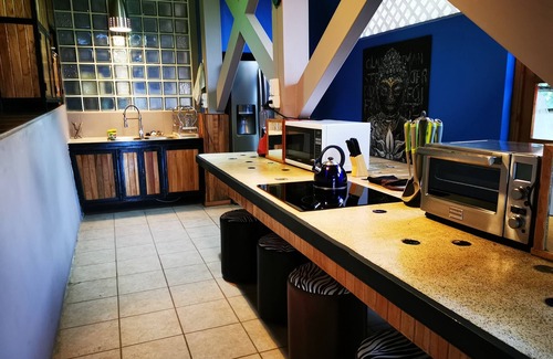San Antonio Apartment | Barrio La Nuez, Casa Paraiso