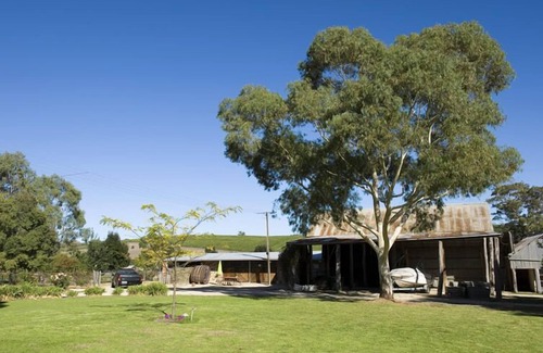 Woodside Villa | Barristers Block Vigneron Villa