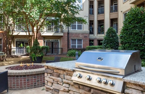 Cary Apartment | Barsala l Chic 1BD Oasis at Arboretum: Relax & Unwind