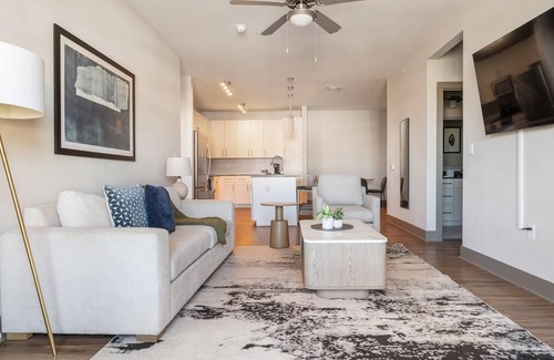 Florida Central Atlantic Coast Apartment | Barsala l Modern 2BR with Sunroom & Pool – Near Orlando