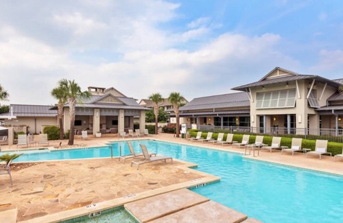 Buda Apartment | Barsala l Stylish 2BD Home with Pool Access