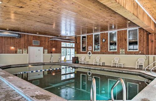 Bartlett House | Bartlett Townhome with Balcony 1 Mi to Ski Resort!