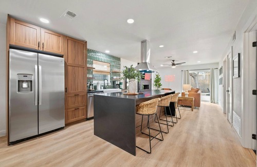 Barton Hills House | Barton Hills Home + Two Hot Tubs - Magdalena!