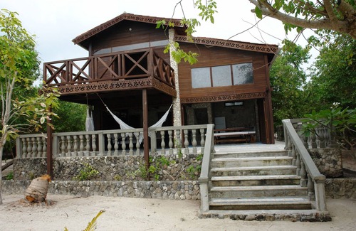 Bocachica Cabin | Barú Island near Cartagena-Private Villa 15 feet in front of the Beach