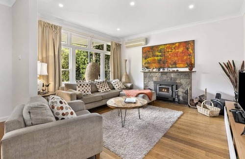 Barwon Heads House | Barwon Veuve Cottage