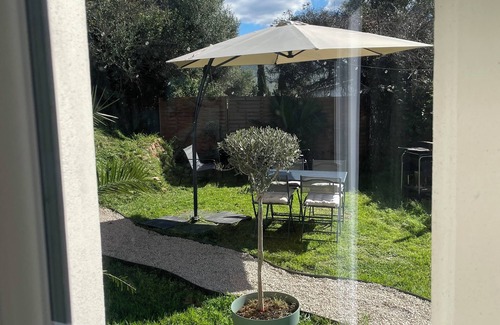 Appietto Apartment | Bas De Villa 60m² + Jardin au Golfe de Lava