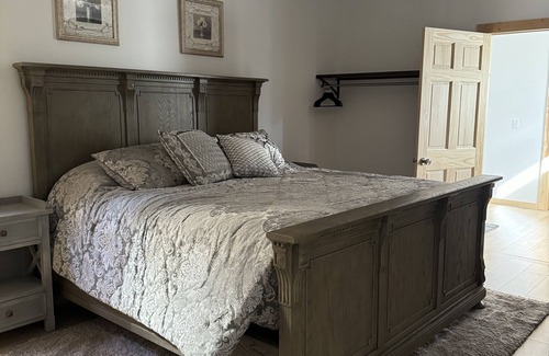 Thompsonville Cabin | Base Camp 365, Barndominium, private getaway, 2 story, fully furnished.