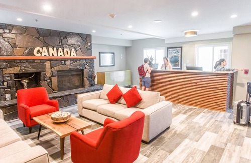 Canmore Cabin | Basecamp Lodge I King Room